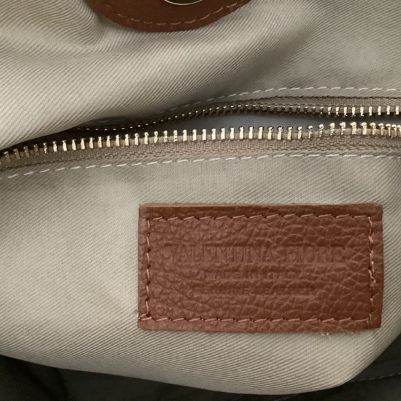 Womens leather and straw tote bag - Picture 5 of 6